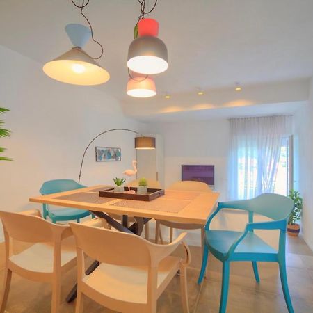 Apartments Villa Rojnica Jelsa  Buitenkant foto