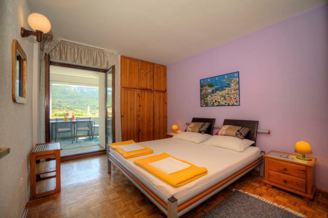 Apartments Villa Rojnica Jelsa  Buitenkant foto