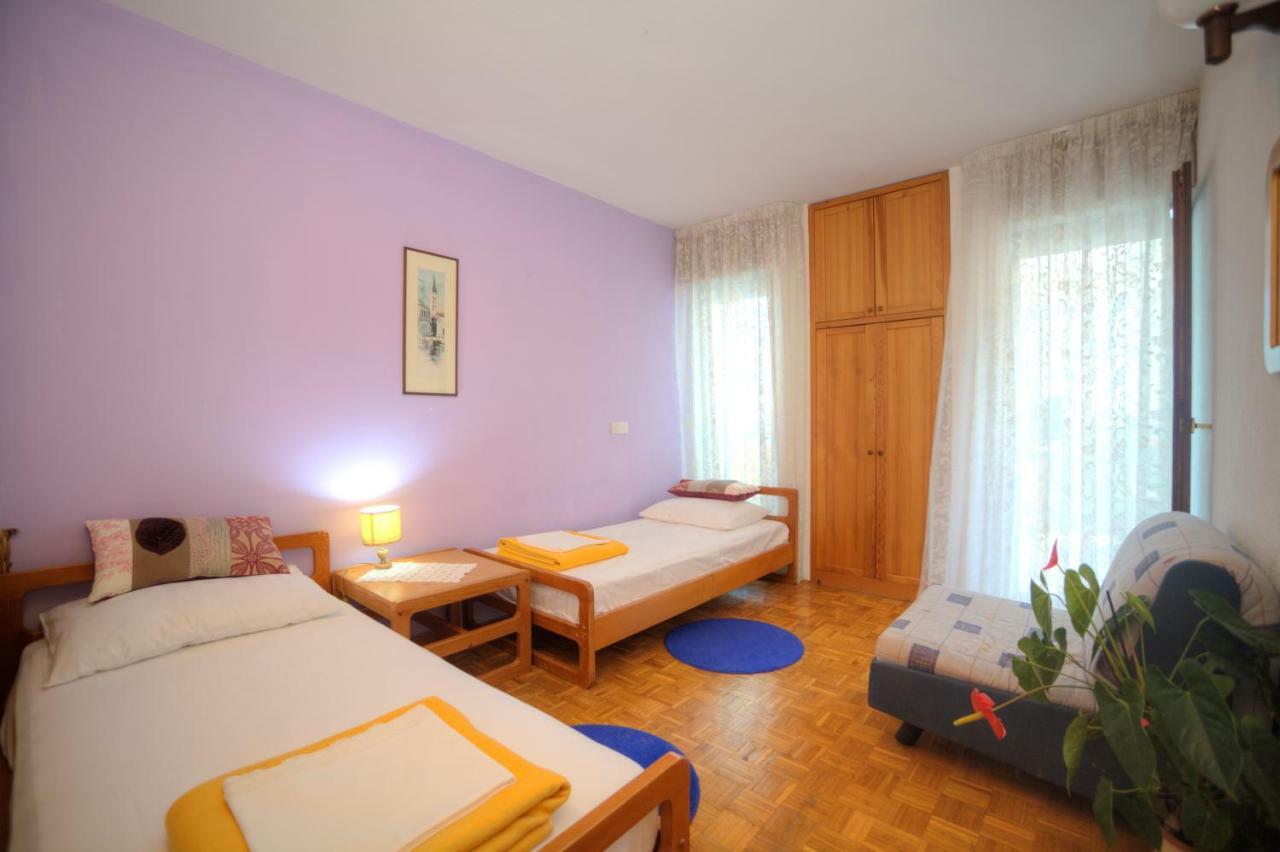 Apartments Villa Rojnica Jelsa  Buitenkant foto
